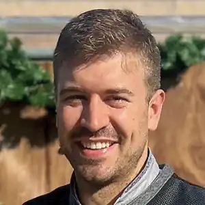 Portrait von Ludwig Albrecht, Mitglied der Steuerkanzlei Hans Albrecht in München. Er steht für professionelle Steuerberatung und steuerrechtliche Expertise, speziell für Unternehmer und Existenzgründungen. Mit fundiertem Wissen im Steuerrecht München unterstützt er bei steuerlichen Herausforderungen und langfristiger steuerlicher Planung.